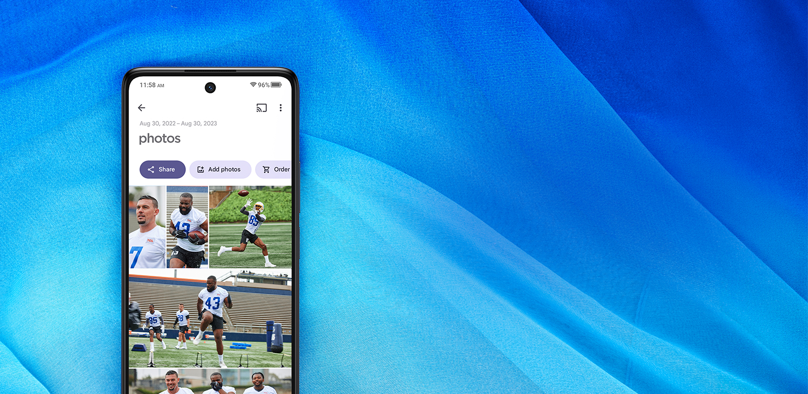 device displaying camera roll