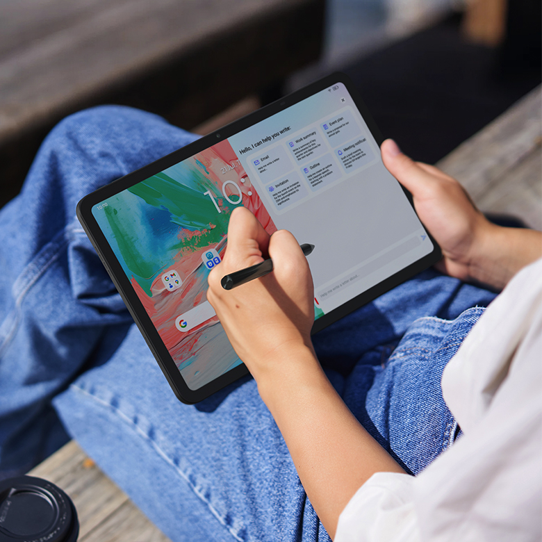 woman taking notes on tablet with AI suggested support